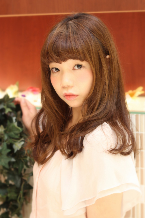 ゆれる毛先でおフェロ女子 美容室アリーナ Official Web Site